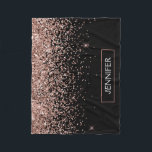 赤面ピンクローズ金ゴールドブラックグリッターモノグラム名 フリースブランケット<br><div class="desc">バラ金ゴールド-赤面ピンクとブラックフェイクスパークルグリッターモノグラムの名前とイニシャルフリースブランケット。これは、最高の甘い16歳の誕生日、結婚ブライダルシャワー、記念日、赤ちゃんシャワーまたはバチェロレッテギフトを作る誰かがグラームの豪華さとシックなスタイルを愛する。</div>