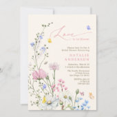 赤面ピンクワイルドフラワーラブイン開花ブライダルシャワー 招待状 (正面)