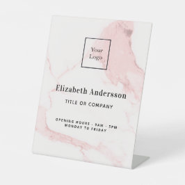 赤面ピンク大理石の名前のタイトルエレガントビジネスロゴ 台座サイン