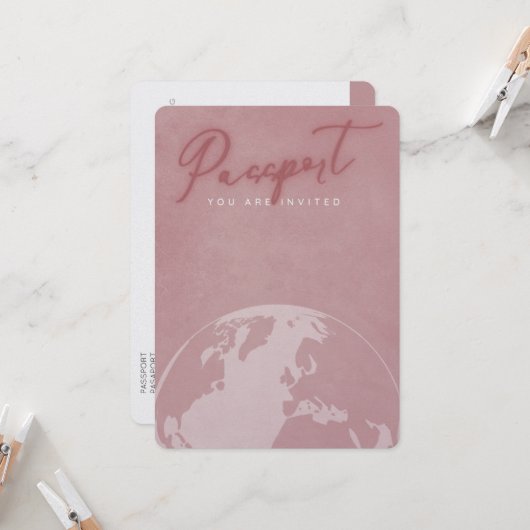 赤面ピンク旅行パスポートブライダルシャワー 招待状 (正面/裏面インサイチュ)