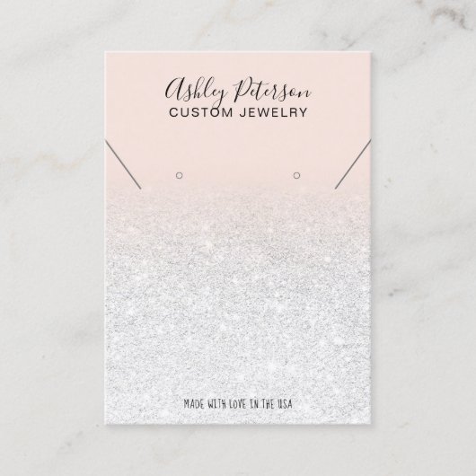 赤面ピンク白グリッターイヤリングのネックレス 名刺 (正面)