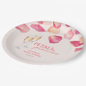赤面ピンク花びらとプロセッコブライダルシャワー ペーパープレート (アングル)