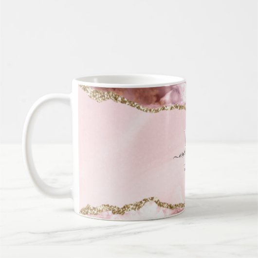 赤面ピンク金ゴールドシックグリッター金ゴールドアゲートモノグラム コーヒーマグカップ (左)