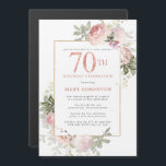 赤面ピンク金ゴールドフローラ70th誕生日パーティー マグネット招待状<br><div class="desc">この70歳の誕生日パーティエレガントーの招待でフェミニン特別な女性を尊重する。70位は大き書いピンク文字。誕生祝い後を追。名誉あるゲストの名前もピンクの大文字で書かれている。残りの文字は柔らかいハト灰色。誕生祝い詳細は、赤面のピンクのバラとセージの緑の飾金ゴールドと一緒にシックなフレームに囲ま離れれている。デザインの間伝統的に、開いた風通しの良い植物性の葉と文字与えはバイブコンテンポラリーだ。残念ながら、70の数字は編集できない。もうもし1年お願いだから、カスタムデザインを作って嬉しいよ。</div>