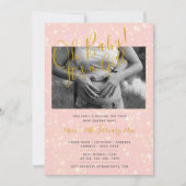 赤面ピンク金ゴールド赤ちゃんシャワー写真ガール招待状 招待状 (正面)