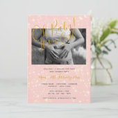 赤面ピンク金ゴールド赤ちゃんシャワー写真ガール招待状 招待状 (スタンド正面)