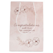 赤面ピンク&バラ金ゴールドおめでとう結婚の ミディアムペーパーバッグ (裏面)