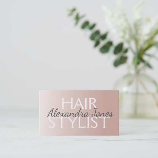 赤面ピンク – バラ金ゴールドブラシ付きメタル美容師 名刺 (スタンド正面)