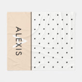 赤面ピンク(白黒水玉模様) フリースブランケット (正面(横))