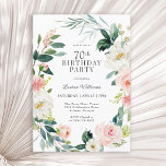 赤面フェミニンバラフローラ70th誕生日パーティー 招待状<br><div class="desc">赤面のフェミニンピンクと白の水色のバラと後ろ向きの緑のリースに囲まれた美しい70歳の誕生日パーティーの招待。色の組み合わせは明フェミニンるく、楽しいお祝いのためにゲストを準備する。イベント詳細に表示されているサンプル文字を置き換えて、デザインテンプレートでパーソナライズ。この招待テンプレートは、年齢を問わず「70th」をパーソナライズすることで、年齢を問わず使用できる。</div>