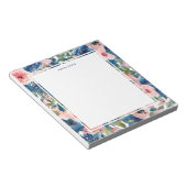 赤面フェミニンピンクネイビーブルーフローラルパターン ノートパッド (アングル)