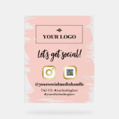 赤面ブラシストローク金ゴールドロゴがソーシャルを獲得 アクリルサイン (正面)