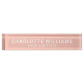 赤面モダンピンクの社員 デスクネームプレート (正面)