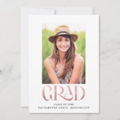 赤面モダンピンクフォイルタイポグラフィ卒業写真 案内状 (正面)