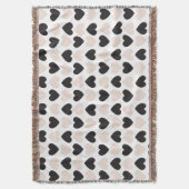 赤面モダンピンクブラックラブハートパターン スローブランケット (正面縦)