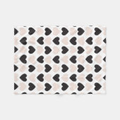 赤面モダンピンクブラックラブハートパターン フリースブランケット (正面(横))