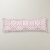 赤面モダンピンク旋回パターン(イニシャル付き) ボディピロー (裏面)