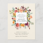 赤面及びバーガンディMarsalaの花柄のブライダルシャワー インビテーションポストカード (正面)