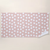赤面点々のあるピンク ビーチタオル (正面)