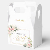 赤面素朴ピンクのバラのユーカリ16歳の誕生日 フェイバーボックス (オープン)