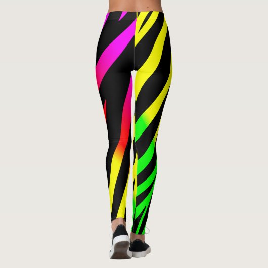 赤黄色の緑のアニマルプリント レギンス (裏面)