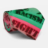 赤黒と緑で人種差別と闘う ネクタイ (ロール)