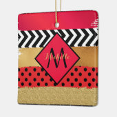 赤黒金ゴールドグリッターブラシストロークモノグラムの セラミックオーナメント (左)