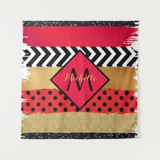 赤黒金ゴールドグリッターブラシストロークモノグラムの タペストリー (正面)