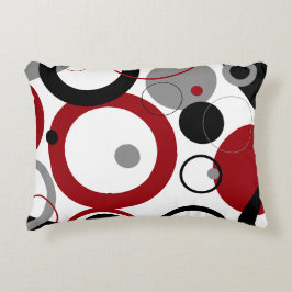 赤、グレー、および黒のドット アクセントクッション