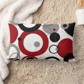 赤、グレー、および黒のドット ランバークッション (ブランケット)