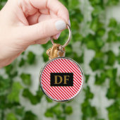 赤/白のキーストライプチェーン キーホルダー (手)