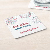 赤、白、およびデューベビーシャワーコースター スクエアペーパーコースター (アングル)