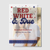 赤、白、および期限4日7月の愛国的な赤ちゃんシャワー ベラム紙招待状 (オフセット (カップル))