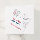 赤、白、および2つの誕生日メッセージカード フェイバータグ (インサイチュ)