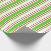 赤、白、緑のクリスマスをテーマにしたライン ラッピングペーパー (角)