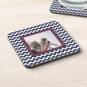 赤、白、青のシェブロン模様（写真付） コースター (左側)