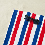 赤、白、青ストライプの ビーチタオル (インサイチュ)