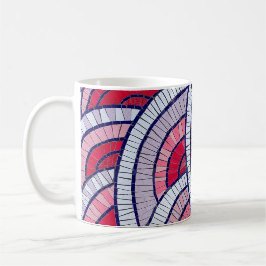 赤、白、黒、ピンクの抽象芸術 コーヒーマグカップ (左)