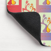 赤、紫モダン、青のチューリップのカップルのパターン マウスパッド (コーナー)