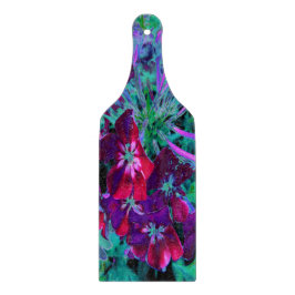 赤、紫、ピンクの劇的な庭の花 カッティングボード