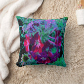 赤、紫、ピンクの劇的な庭の花 クッション (ブランケット)