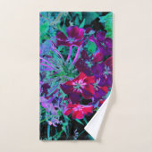 赤、紫、ピンクの劇的な庭の花 バスタオルセット (ハンドタオル)
