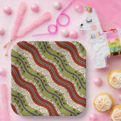 赤、緑、クリームの渦巻きと波 ペーパープレート (パーティー)