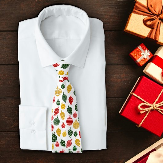 赤、緑、金ゴールドのクリスマス装飾模様 ネクタイ