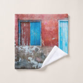 赤、青、灰色の壁、ドアと窓 バスタオルセット (ウォッシュタオル)