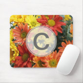 赤、黄色、オレンジ色のカラフル秋のデイジー花。 マウスパッド (マウス)