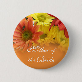 赤、黄、オレンジのデイジーの花の名前結婚。 缶バッジ