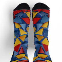 赤、黄、青の三角形が多い