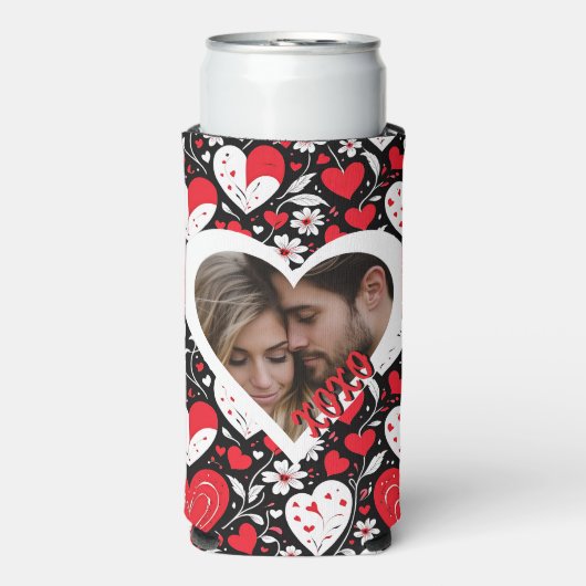 赤、黒、白のハートと花写真 スリム缶クーラー (Seltzer正面)
