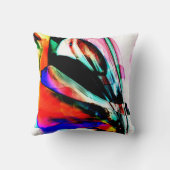 赤、黒、青の超現実的な花 クッション (裏面)